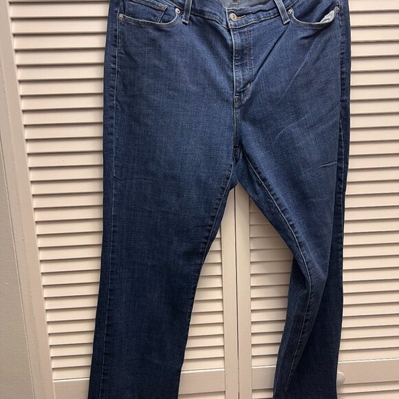 LEVI'S Classic Bootcut Jeans Size 18W - Picture 1 of 5